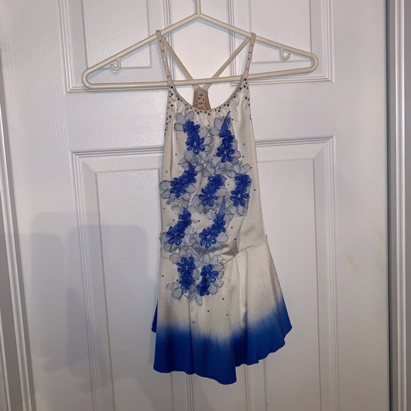 White & blue figure skating dress - Picture 3 of 7